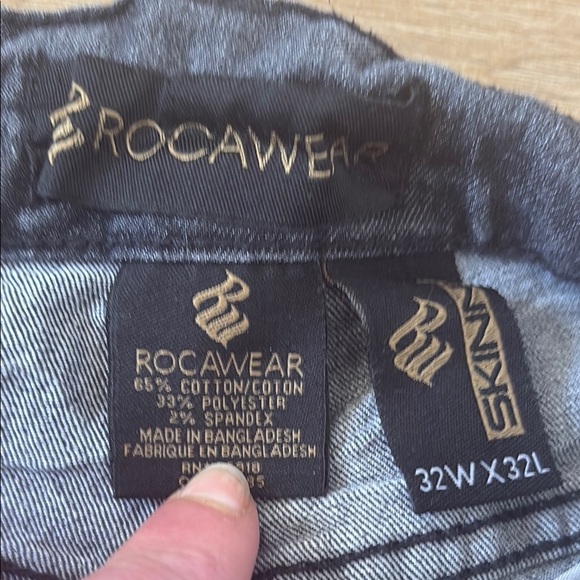 H&M Black Slim Jeans with Distressed Detailing - Picture 3 of 11